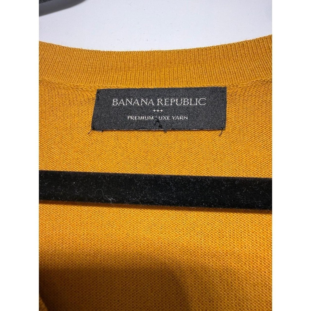 Banana Republic Mustard V-Neck Sweater Premium Luxe Yarn Drop Shoulder S/M - Picture 7 of 7